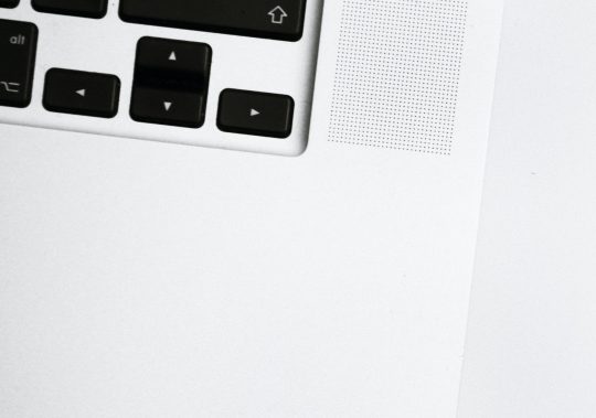 ONLY THE FEATURES YOUR E-COMMERCE NEEDS
